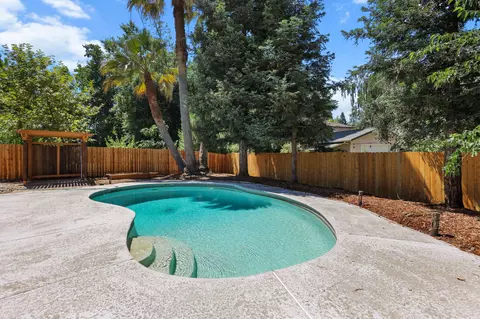 Exterior - 3012 Monte Bello Dr, Redding, CA 96001 photo 7 of 14