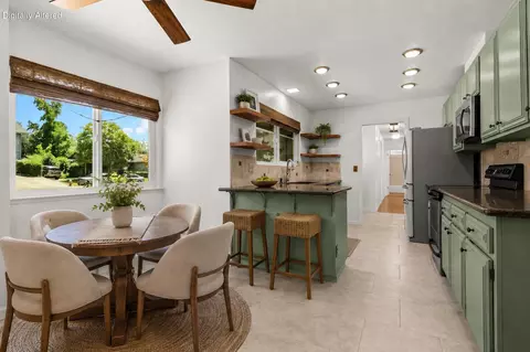 Dining - 3012 Monte Bello Dr, Redding, CA 96001 photo 3 of 3