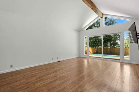 Living - 3012 Monte Bello Dr, Redding, CA 96001 photo 3 of 10