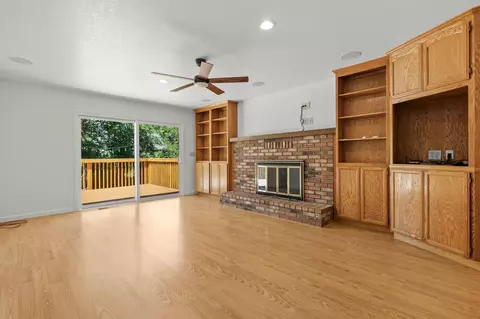 Living - 3012 Monte Bello Dr, Redding, CA 96001 photo 8 of 10