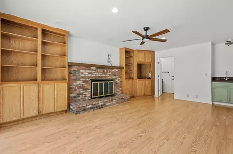 Living - 3012 Monte Bello Dr, Redding, CA 96001 photo 7 of 10