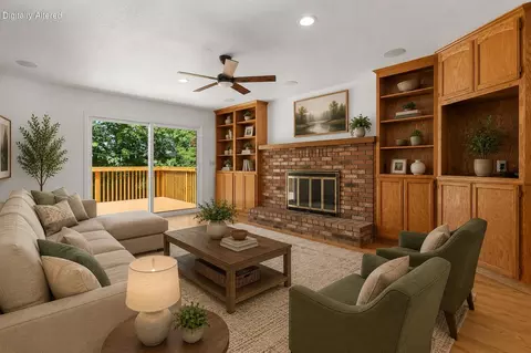 Living - 3012 Monte Bello Dr, Redding, CA 96001 photo 9 of 10