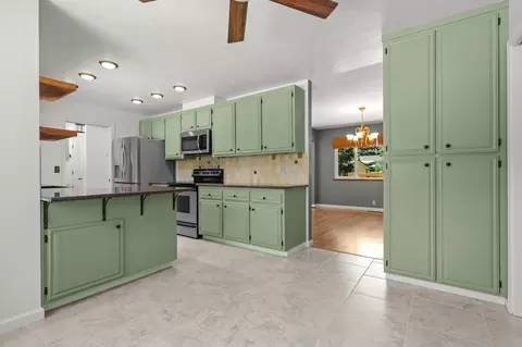 Kitchen - 3012 Monte Bello Dr, Redding, CA 96001 photo 2 of 5