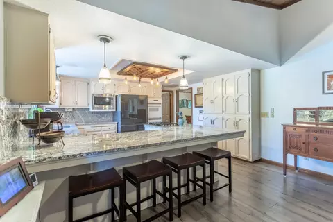 Kitchen - 16201 Plateau Cir, Redding, CA 96001 photo 2 of 3