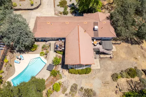 View/Area - 16201 Plateau Cir, Redding, CA 96001 photo 1 of 1