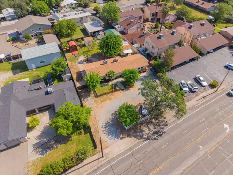 851 Lake Blvd, Redding, CA 96003 photo 29