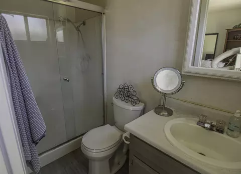 Bath - 3592 Capricorn Way, Redding, CA 96002 photo 2 of 2