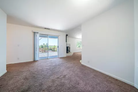 Living - 665 Collyer Dr, Redding, CA 96003 photo 6 of 6