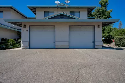 1196 Lancers Ln, Redding, CA 96003 photo 9