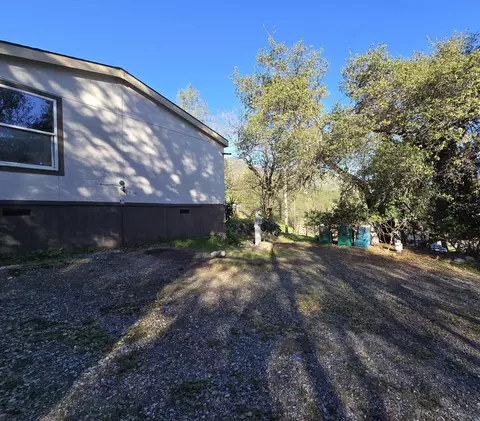 14769 Hill Vista Ct, Redding, CA 96003 photo 3