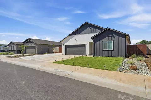Exterior - 3040 Renault Ct, Redding, CA 96002 photo 10 of 10