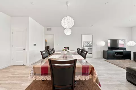 Dining - 3040 Renault Ct, Redding, CA 96002 photo 1 of 3