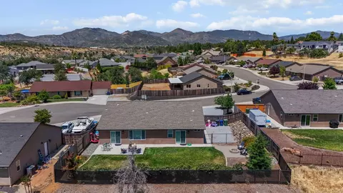 View/Area - 1265 Yacht Ct, Redding, CA 96003 photo 11 of 11