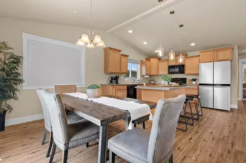 Dining - 1265 Yacht Ct, Redding, CA 96003 photo 2 of 3
