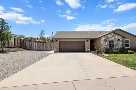 Exterior - 1265 Yacht Ct, Redding, CA 96003 photo 16 of 24
