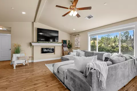 Other - 1265 Yacht Ct, Redding, CA 96003 photo 1 of 18