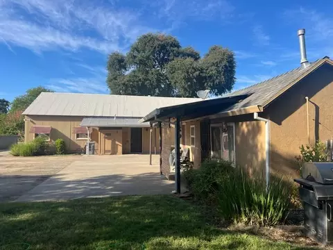 735 Reeds Ave, Red Bluff, CA 96080 photo 1