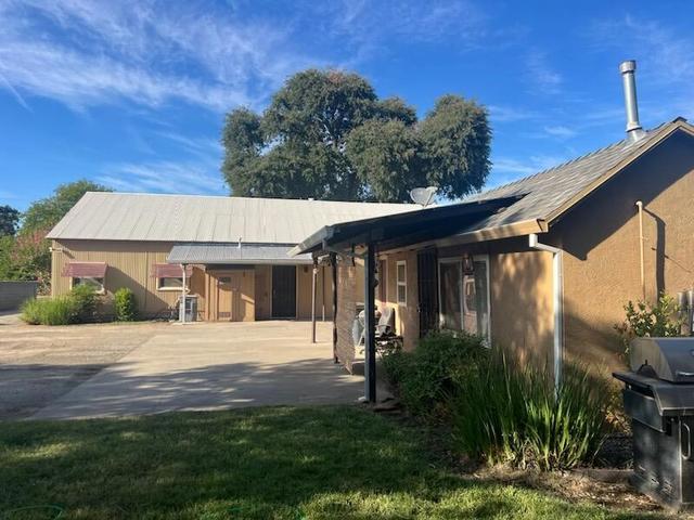 735 Reeds Ave, Red Bluff, CA 96080