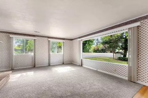 Living - 330 Belle Mill Rd, Red Bluff, CA 96080 photo 4 of 6
