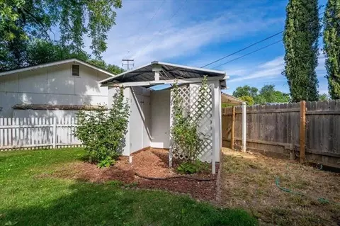 Exterior - 330 Belle Mill Rd, Red Bluff, CA 96080 photo 2 of 19