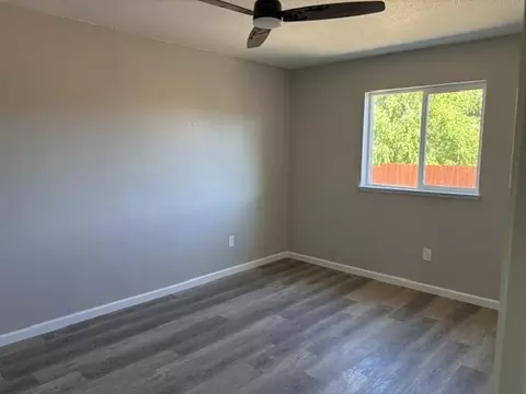 Bedroom - 21 3rd Ave, Lewiston, CA 96052 photo 4 of 4
