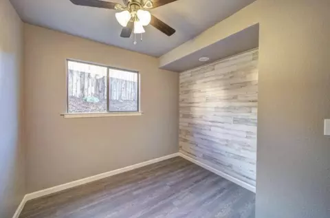 Bedroom - 3701 Cal Ore Dr, Redding, CA 96001 photo 1 of 4