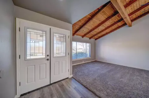 Entry Way - 3701 Cal Ore Dr, Redding, CA 96001 photo 1 of 3
