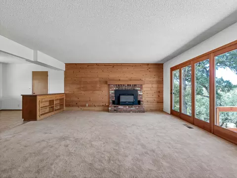 Living - 22370 Lariat Ln, Red Bluff, CA 96080 photo 2 of 3