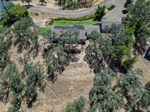 View/Area - 22370 Lariat Ln, Red Bluff, CA 96080 photo 4 of 5