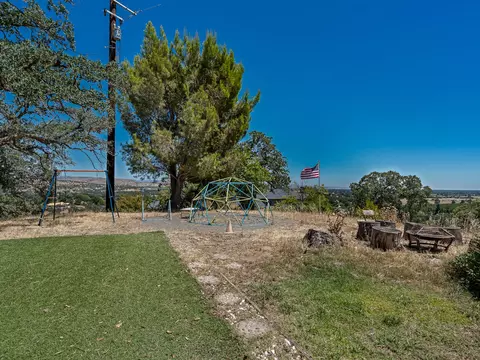 Exterior - 22370 Lariat Ln, Red Bluff, CA 96080 photo 11 of 11