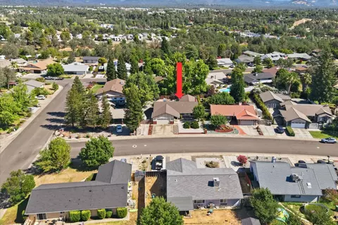 View/Area - 318 Woodhill Dr, Redding, CA 96003 photo 2 of 5