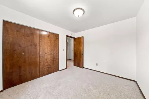 Bedroom - 318 Woodhill Dr, Redding, CA 96003 photo 6 of 6