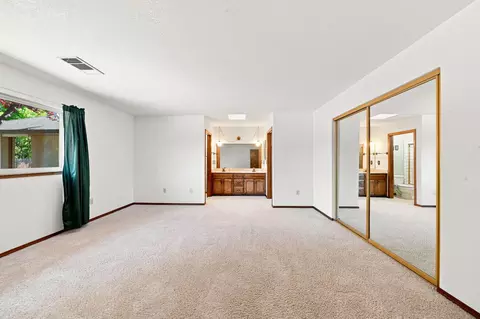 Bedroom - 318 Woodhill Dr, Redding, CA 96003 photo 1 of 6