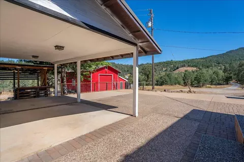Exterior - 17038 Centrum Ln, Round Mountain, CA 96084 photo 10 of 10