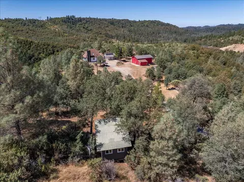 View/Area - 17038 Centrum Ln, Round Mountain, CA 96084 photo 8 of 8