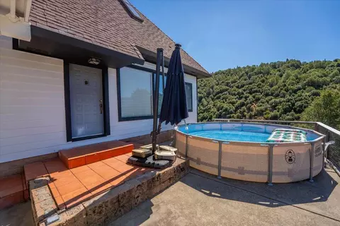 Exterior - 17038 Centrum Ln, Round Mountain, CA 96084 photo 8 of 10