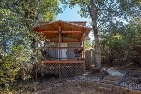 Exterior - 17038 Centrum Ln, Round Mountain, CA 96084 photo 3 of 10
