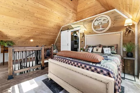 Bedroom - 17038 Centrum Ln, Round Mountain, CA 96084 photo 3 of 3
