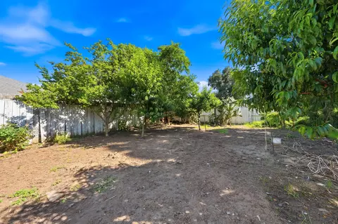 Exterior - 265 Kaer Ave, Red Bluff, CA 96080 photo 8 of 8