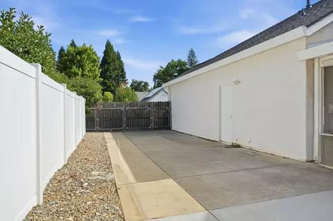 Exterior - 2983 Montana Sky Dr, Redding, CA 96002 photo 12 of 13
