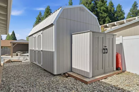 Exterior - 2983 Montana Sky Dr, Redding, CA 96002 photo 11 of 13
