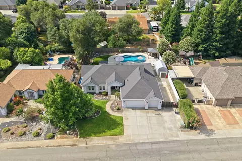View/Area - 2983 Montana Sky Dr, Redding, CA 96002 photo 4 of 8