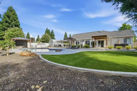 Exterior - 2983 Montana Sky Dr, Redding, CA 96002 photo 8 of 13