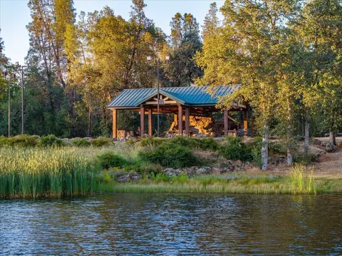 Other - 8499 Simmons Rd, Redding, CA 96001 photo 3 of 14