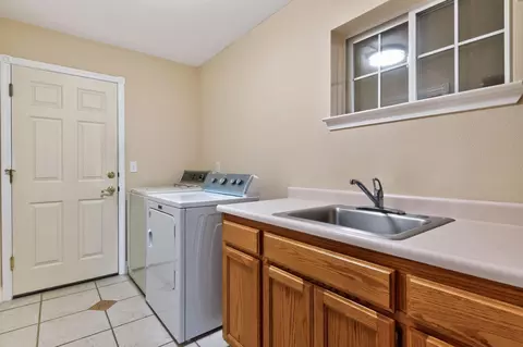 2426 Cumberland Dr, Redding, CA 96001 photo 31