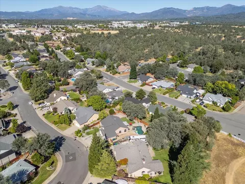 5854 Beaumont Dr, Redding, CA 96003 photo 43