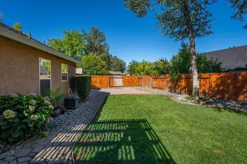 5854 Beaumont Dr, Redding, CA 96003 photo 53