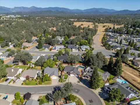 5854 Beaumont Dr, Redding, CA 96003 photo 49