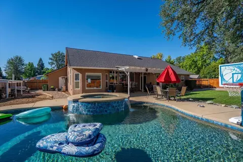 5854 Beaumont Dr, Redding, CA 96003 photo 58
