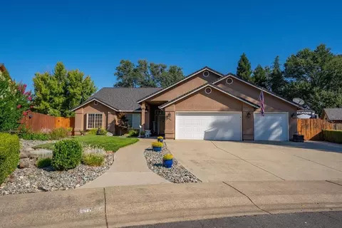 5854 Beaumont Dr, Redding, CA 96003 photo 1